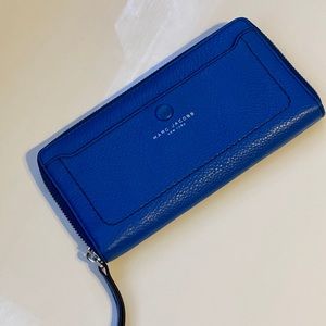 Marc Jacobs Zip Around Leather Wallet